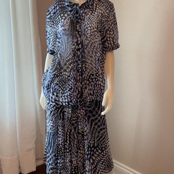 Gelco Skirt Set - Picture 2 of 16